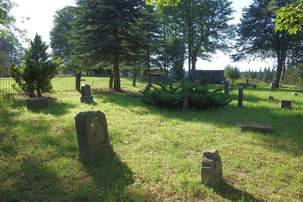 Friedhof Nova Ves: Grabstein Ripl